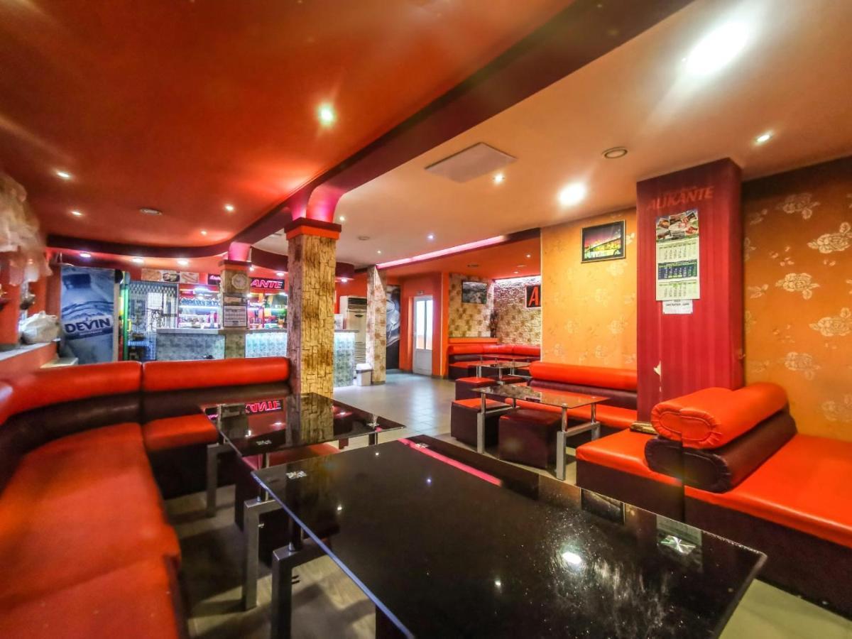 Hotel Alikante سارنيتسا المظهر الخارجي الصورة